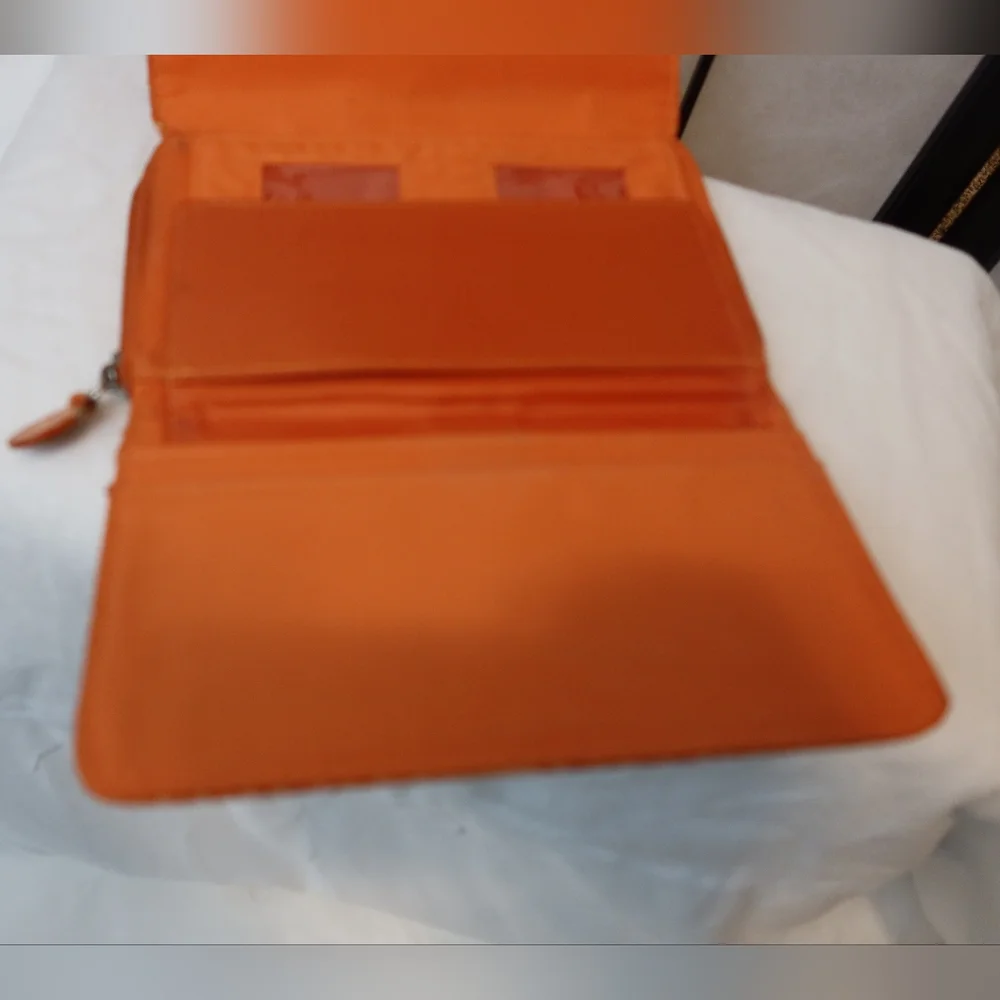 Elegant Orange Crocodile-Embossed Women's Clutch